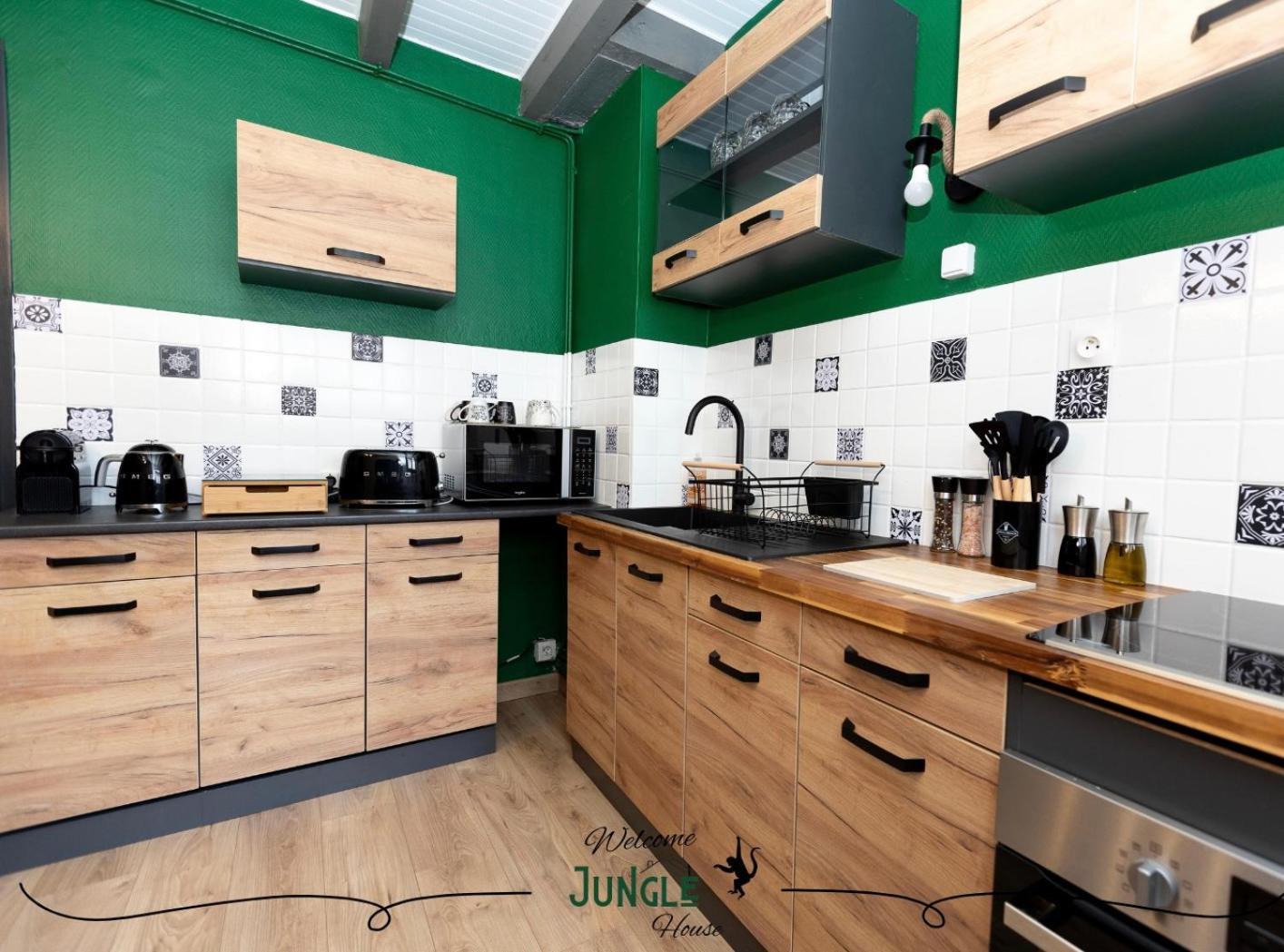 Maison "Jungle House" 90 M2 Billard, Retroprojecteur, Bar A Jeux , Vinyle, Wifi Fibre, Ideal Pro & Famille A Монбризон Экстерьер фото