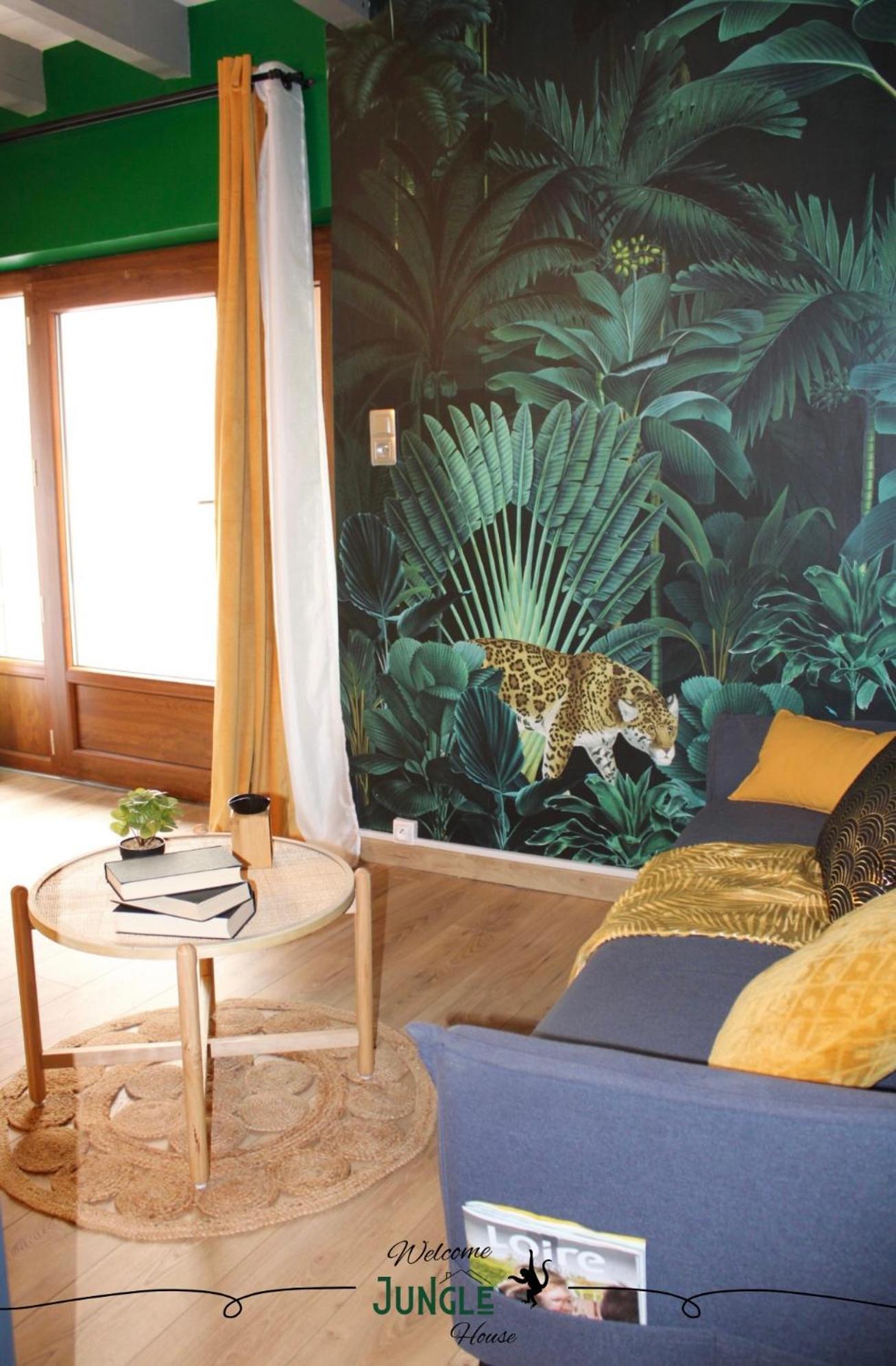 Maison "Jungle House" 90 M2 Billard, Retroprojecteur, Bar A Jeux , Vinyle, Wifi Fibre, Ideal Pro & Famille A Монбризон Экстерьер фото